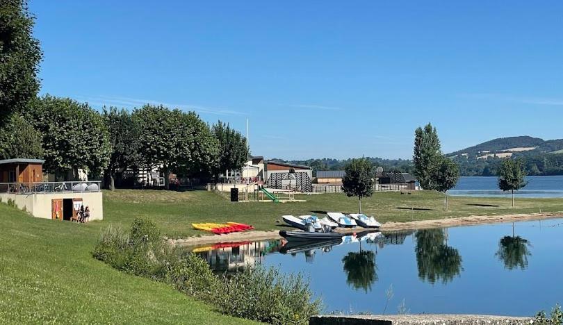 Villa Le Menhir 4 Ch Au Bord Du Lac Et Terrasse Villefranche-de-Panat ภายนอก รูปภาพ